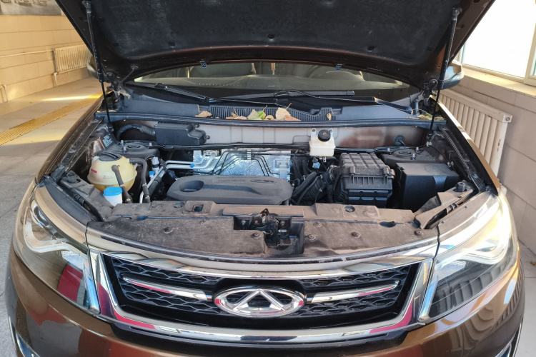 奇瑞 瑞虎5 2017款 1.5T 手动舒适版机舱底盘24