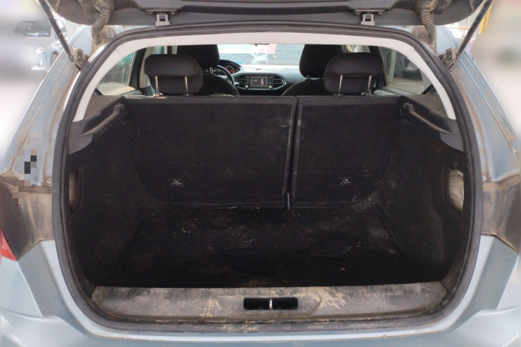 标致308S 2015款 1.2T 自动劲驰版中控内饰23