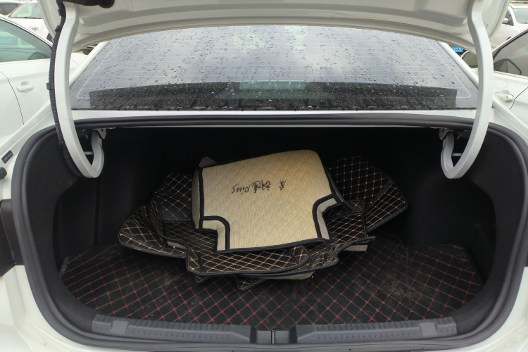 大众 朗逸 2024款 300TSI DSG星空满逸版机舱底盘23