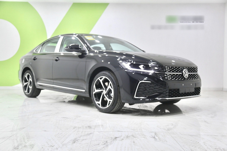 大众 帕萨特 2026款 出众款 330TSI 星空精英版车身外观6001