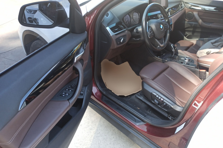 宝马X1 2020款 sDrive25Li 领先型中控内饰20