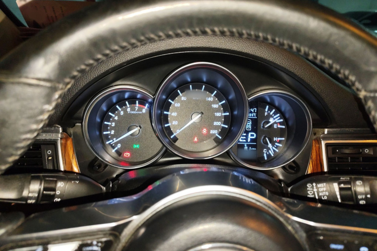 众泰SR9 2017款 2.0T 自动极致之光版局部细节14