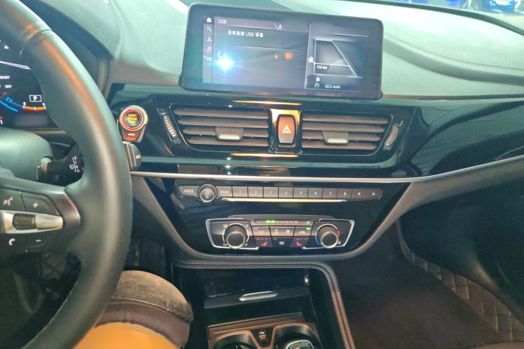 宝马1系 2021款 120i M运动曜夜版局部细节16