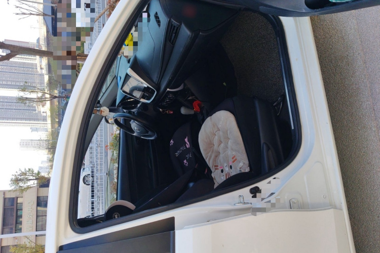 丰田 YARiS L 致炫 2019款 1.5E CVT魅动版 国VI局部细节9005