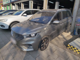 宝骏360 2018款 1.5L 自动豪华型 国V