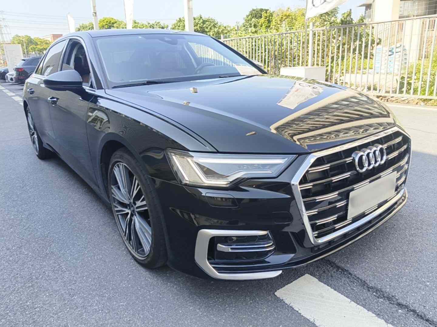 奥迪A6L 2024款 45 TFSI 臻选动感型(5)