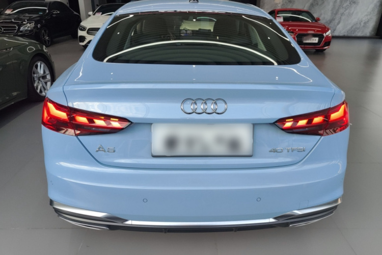 奥迪A5 2024款 Sportback 40 TFSI 时尚动感型车身外观6