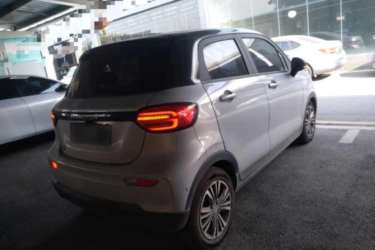 零跑汽车 零跑T03 2022款 星钻版车身外观6005