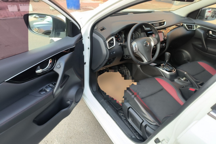 日产 逍客 2017款 2.0L CVT智享版 国VI中控内饰20