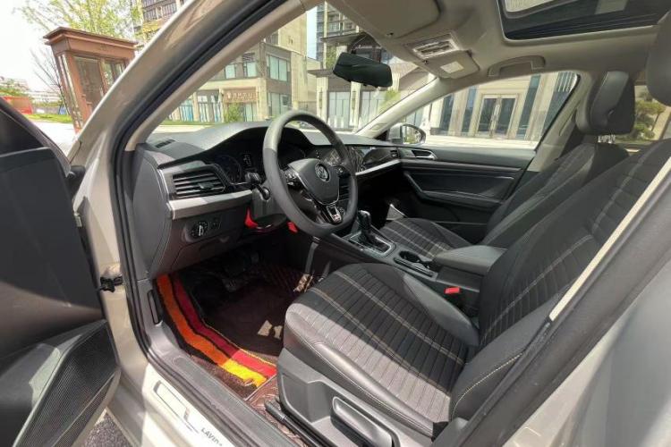 大众 朗逸 2018款 280TSI DSG舒适版 国V中控内饰7001