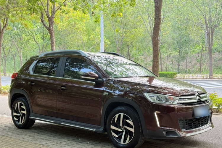 雪铁龙C3-XR 2015款 1.6L 自动先锋型车身外观6005