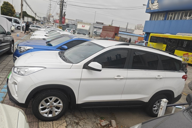 五菱汽车 五菱宏光S3 2019款 1.5L 手动舒适型 国VI车身外观6003