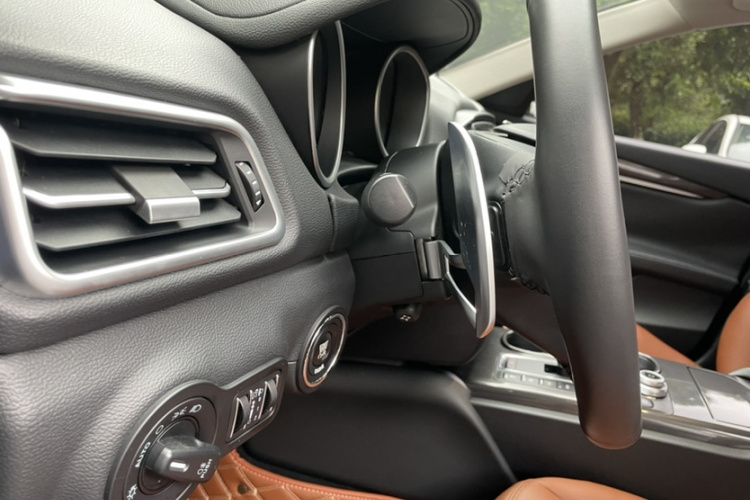 玛莎拉蒂 Ghibli 2017款 3.0T 标准版中控内饰7002