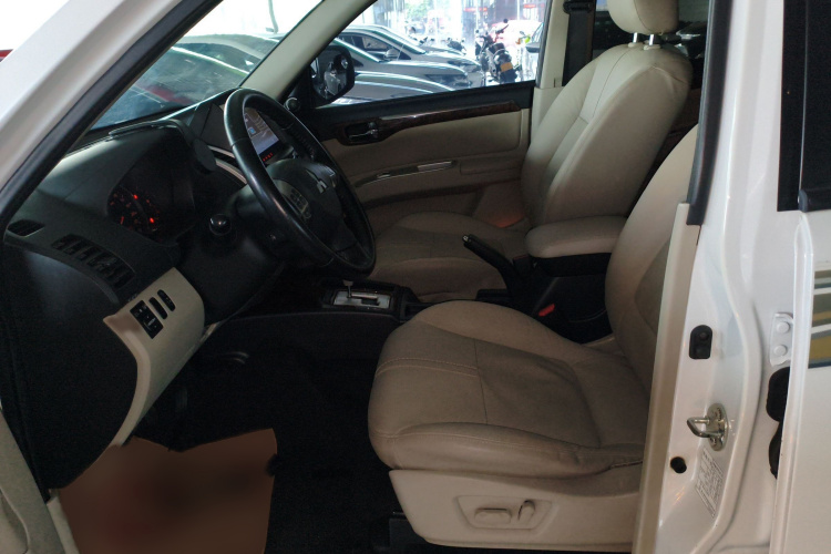 三菱 帕杰罗·劲畅 2013款 3.0L 自动两驱豪华版局部细节19