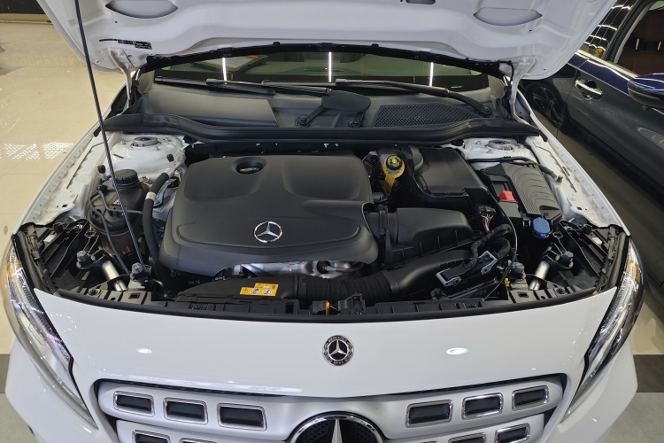 奔驰GLA 2018款 GLA 200 时尚型局部细节24