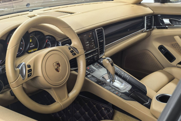 保时捷 2014款 Panamera 3.0T中控内饰7001