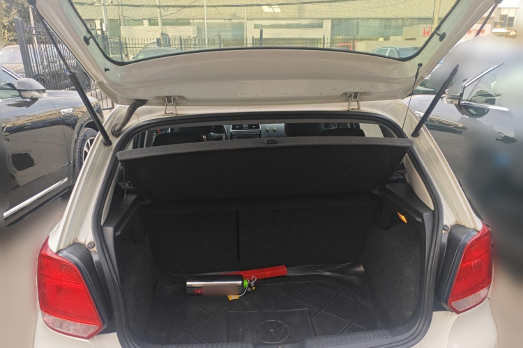 大众 Polo 2011款 1.6L 自动致酷版局部细节23