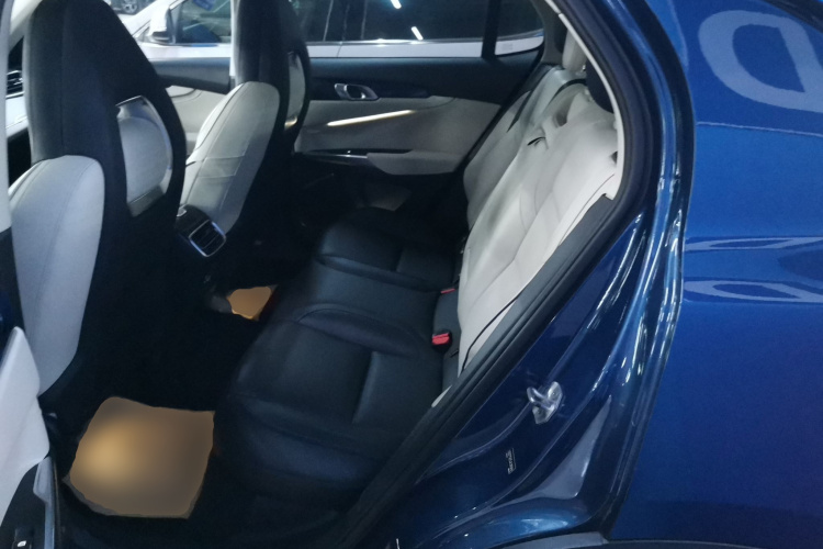 领克01 2017款 2.0T 两驱耀Pro版中控内饰7004