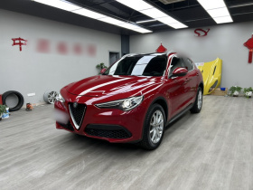 阿尔法·罗密欧 Stelvio斯坦维 2017款 2.0T 200HP 豪华版