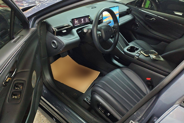 埃安 AION RT 2025款 650激光雷达版中控内饰20