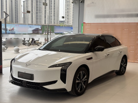 红旗EH7 2024款 690 Pro