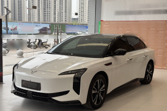 红旗EH7 2024款 690 Pro