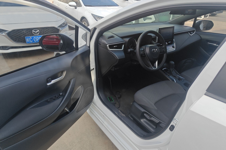 丰田 雷凌 2021款 185T CVT豪华版中控内饰20