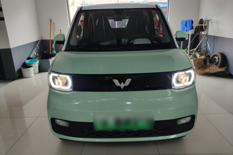 五菱汽车 宏光MINIEV 2022款 马卡龙臻享款 磷酸铁锂车身外观2