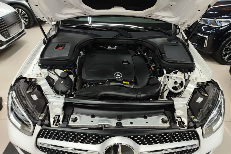 奔驰GLC 2022款 改款二 GLC 260 L 4MATIC 豪华型机舱底盘24