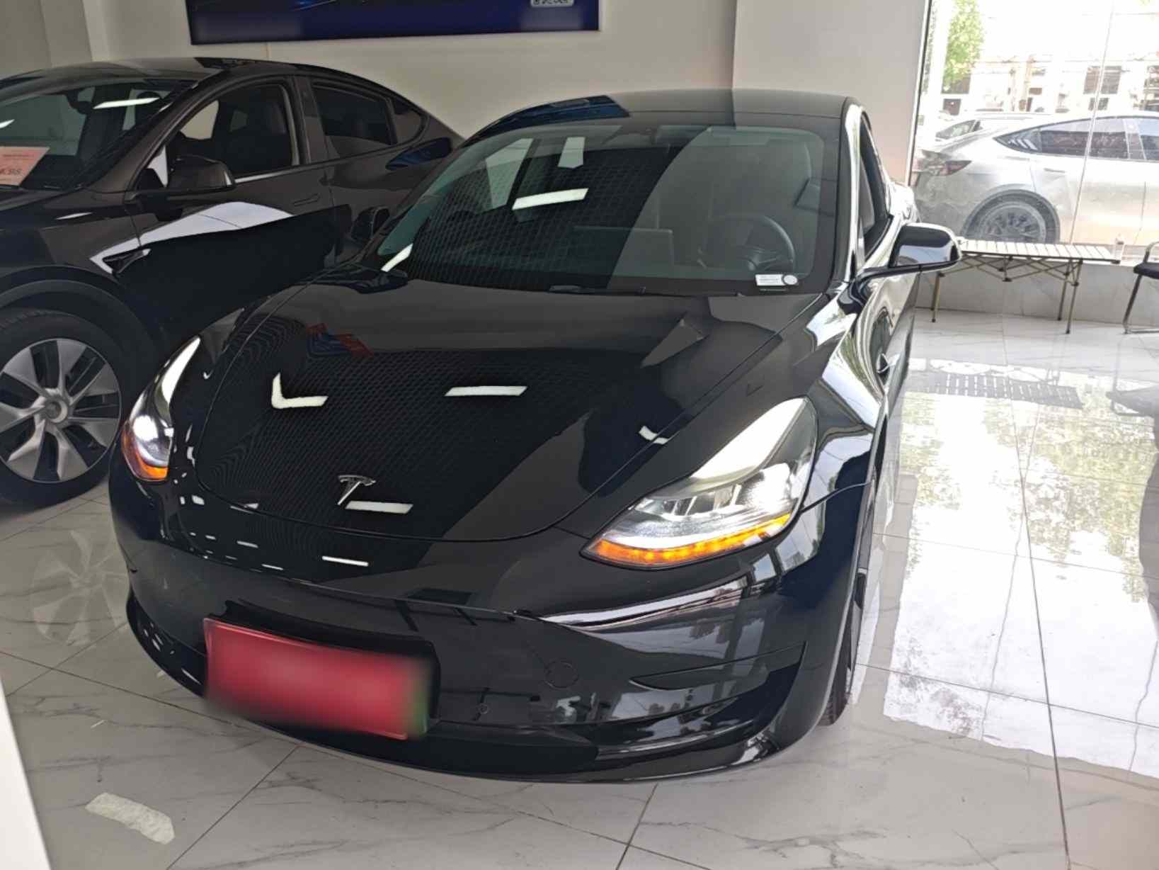 特斯拉 Model 3 2022款 后轮驱动版(1)
