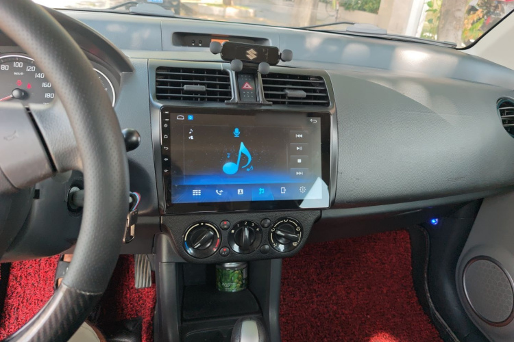 铃木 雨燕 2016款 1.5L 自动时尚型酷玩版局部细节16