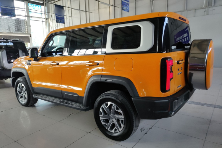 北京越野 北京BJ40 2024款 2.0T 全新城市猎人版 侠客型车身外观6003