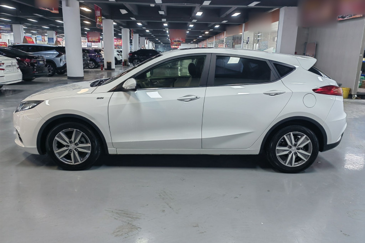 长安 逸动 2016款 XT 1.6L GDI 手动致酷型车身外观6006