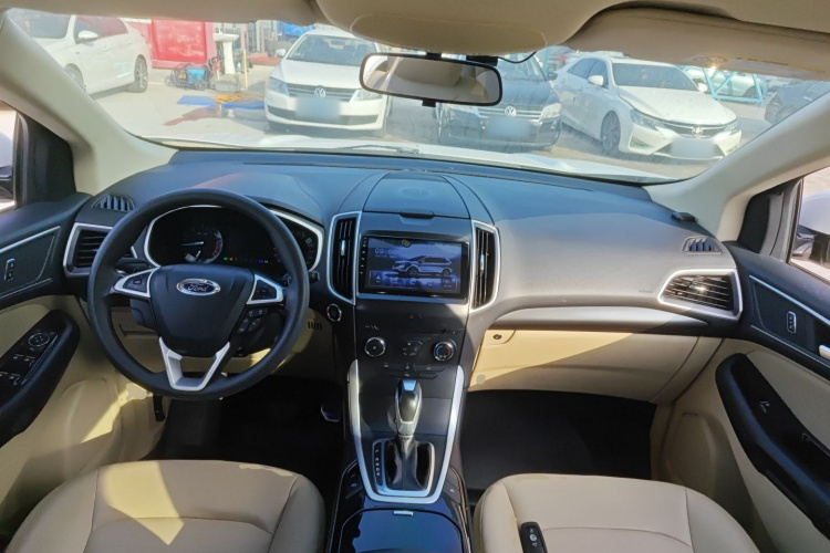福特 锐界 2018款 EcoBoost 245 两驱精锐型 5座 国V中控内饰7002
