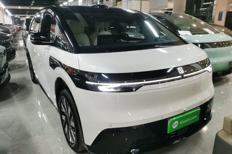 极氪MIX 2025款 长续航智驾版车身外观6001