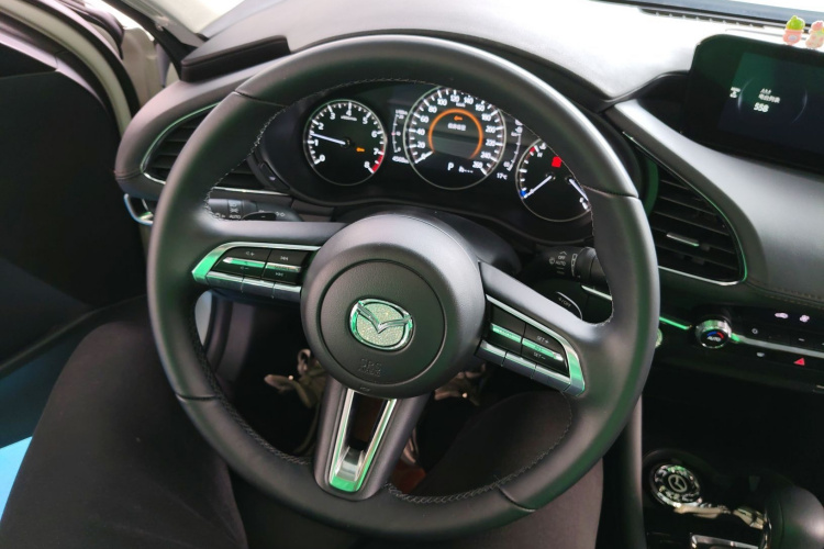 马自达3 昂克赛拉 2023款 2.0L 自动质雅版中控内饰13