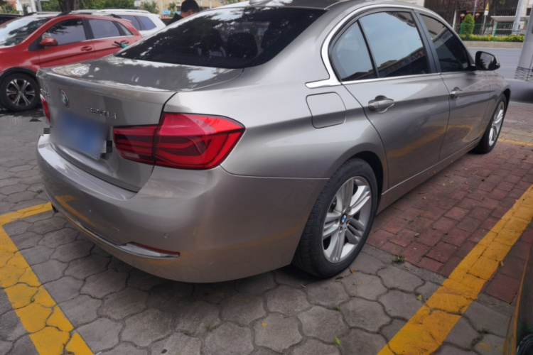 宝马3系 2017款 320Li 时尚型车身外观7