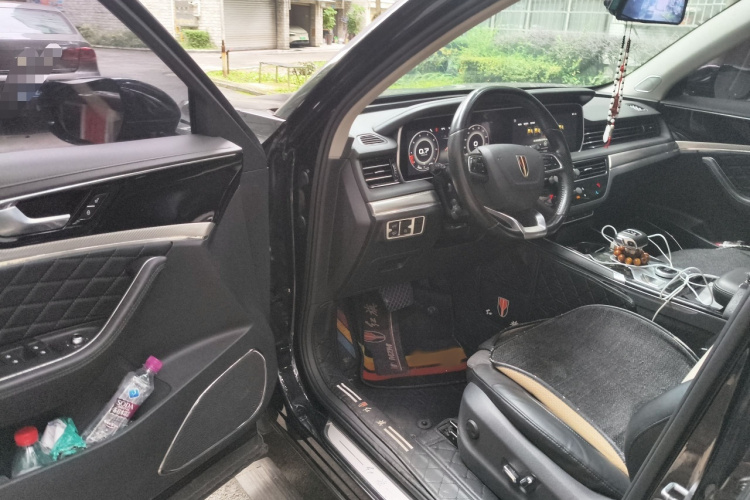 红旗HS5 2019款 2.0T 智联旗悦版中控内饰7003