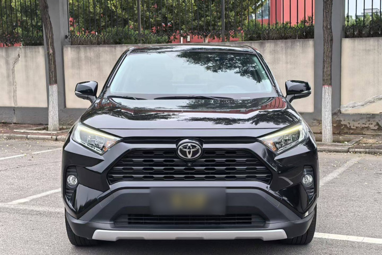 丰田 RAV4荣放 2020款 2.0L CVT两驱风尚版车身外观6001