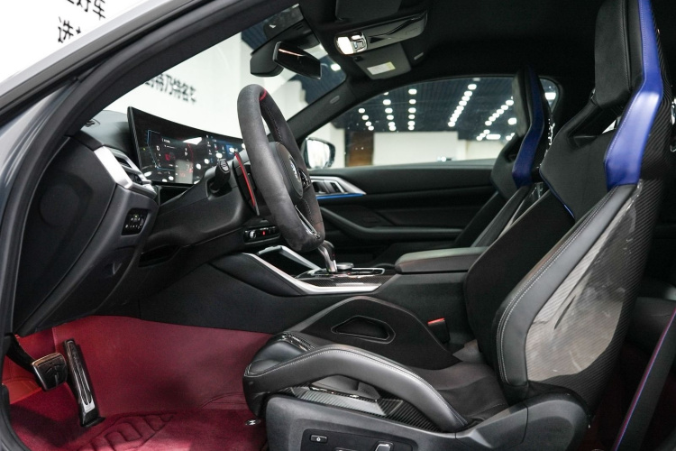 宝马M4 2024款 M4双门轿跑车 M xDrive 雷霆版中控内饰7006