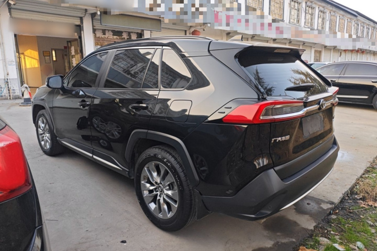 丰田 威兰达 2022款 2.0L CVT四驱豪华PLUS版车身外观4