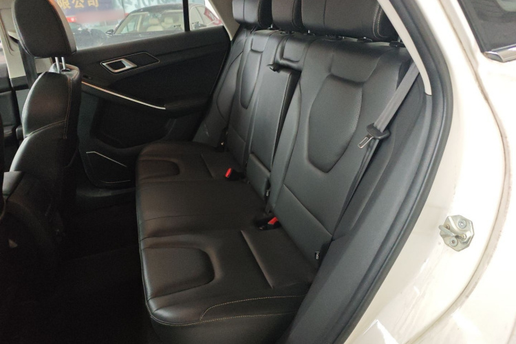 江铃 驭胜S330 2016款 1.5L GTDi 自动两驱尊贵版中控内饰21