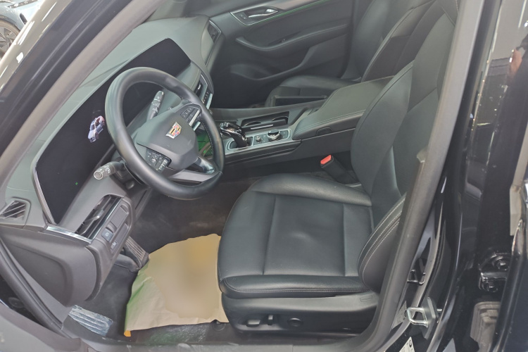 凯迪拉克CT5 2024款 28T 豪华型Pro中控内饰19