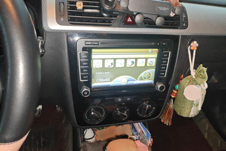 大众 宝来 2011款 1.4T AT Sportline局部细节16