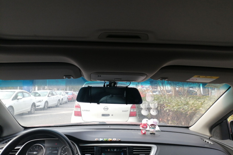 别克 英朗 2015款 18T 双离合豪华型中控内饰22