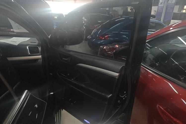 丰田 汉兰达 2018款 2.0T 四驱豪华版 7座 国V中控内饰42