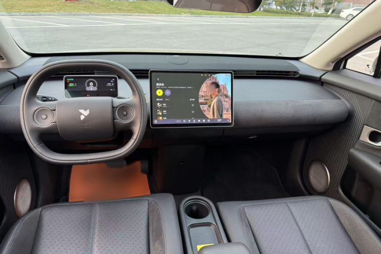 firefly萤火虫 2025款 发光版中控内饰7006