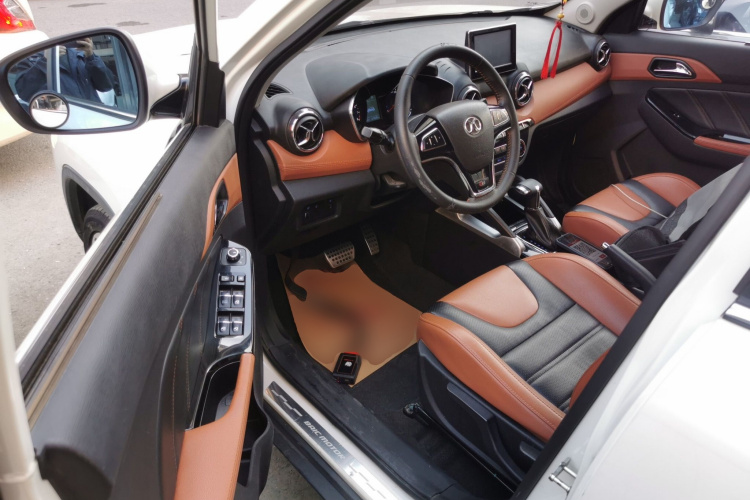 北京汽车 绅宝X35 2016款 1.5L 自动豪华版中控内饰20