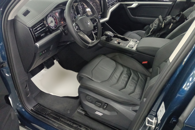 大众 途锐 2021款 2.0TSI 领航特别版局部细节19