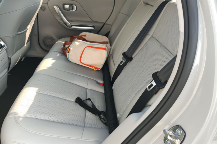 零跑汽车 零跑B01 2025款 650悦享版中控内饰21